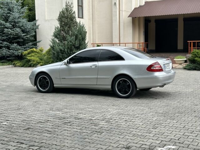 Серый Мерседес CLK-Class, объемом двигателя 1.8 л и пробегом 270 тыс. км за 5400 $, фото 7 на Automoto.ua