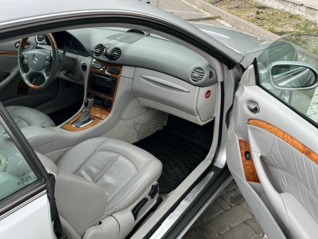 Сірий Мерседес CLK-Class, об'ємом двигуна 1.8 л та пробігом 245 тис. км за 6300 $, фото 6 на Automoto.ua