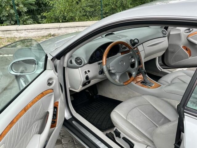 Сірий Мерседес CLK-Class, об'ємом двигуна 1.8 л та пробігом 245 тис. км за 6300 $, фото 7 на Automoto.ua