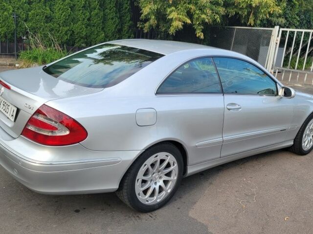 Серый Мерседес CLK-Class, объемом двигателя 2.7 л и пробегом 335 тыс. км за 6500 $, фото 6 на Automoto.ua