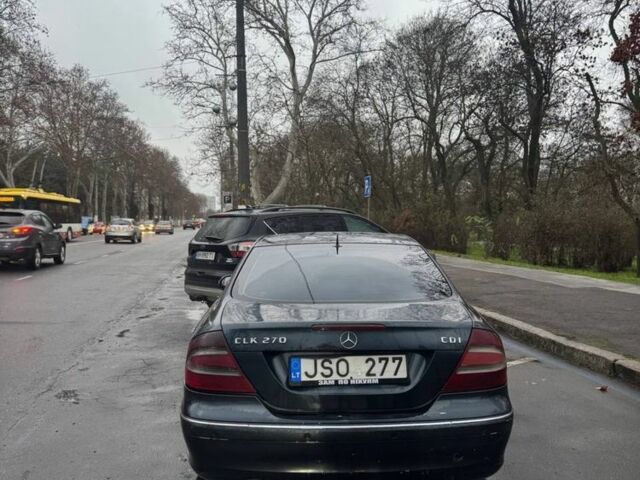 Серый Мерседес CLK-Class, объемом двигателя 2.7 л и пробегом 364 тыс. км за 2000 $, фото 2 на Automoto.ua