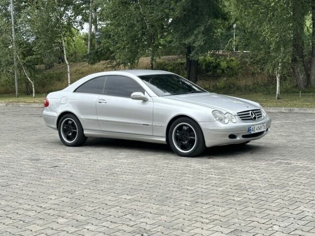 Серый Мерседес CLK-Class, объемом двигателя 1.8 л и пробегом 270 тыс. км за 5400 $, фото 2 на Automoto.ua