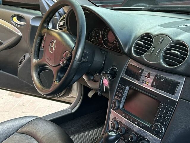 Серый Мерседес CLK-Class, объемом двигателя 2.7 л и пробегом 280 тыс. км за 7999 $, фото 5 на Automoto.ua