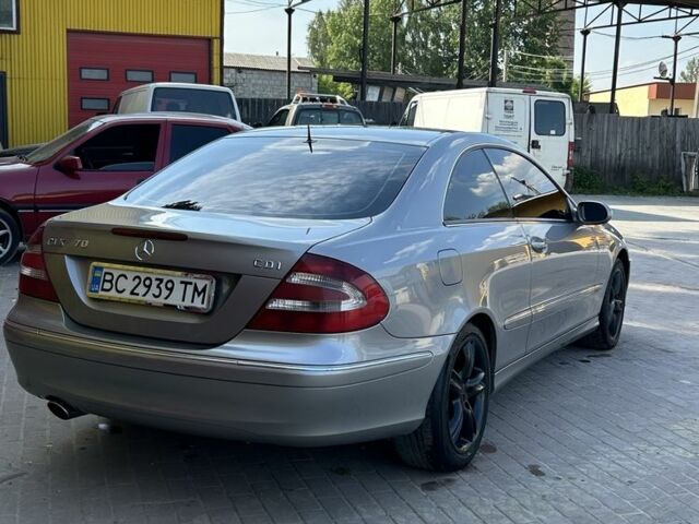Серый Мерседес CLK-Class, объемом двигателя 2.7 л и пробегом 280 тыс. км за 7999 $, фото 1 на Automoto.ua