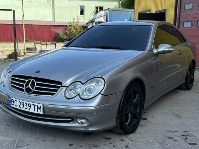 Серый Мерседес CLK-Class, объемом двигателя 2.7 л и пробегом 280 тыс. км за 7999 $, фото 2 на Automoto.ua
