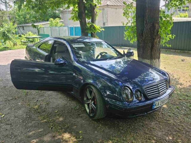 Синий Мерседес CLK-Class, объемом двигателя 2 л и пробегом 120 тыс. км за 3000 $, фото 5 на Automoto.ua