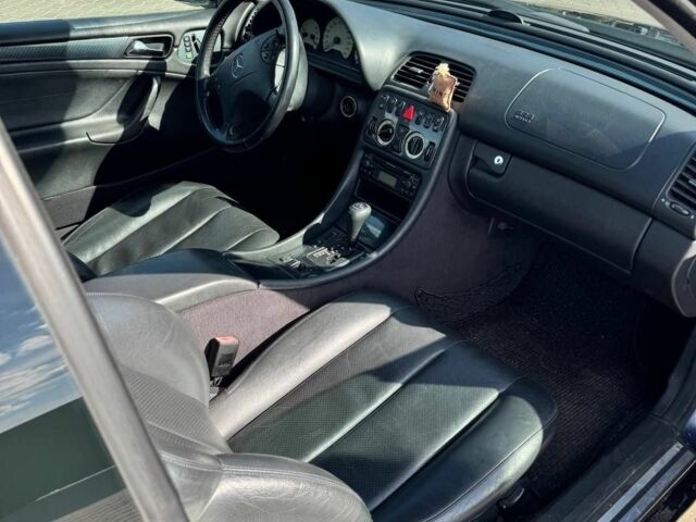 Синий Мерседес CLK-Class, объемом двигателя 2.3 л и пробегом 260 тыс. км за 4500 $, фото 5 на Automoto.ua