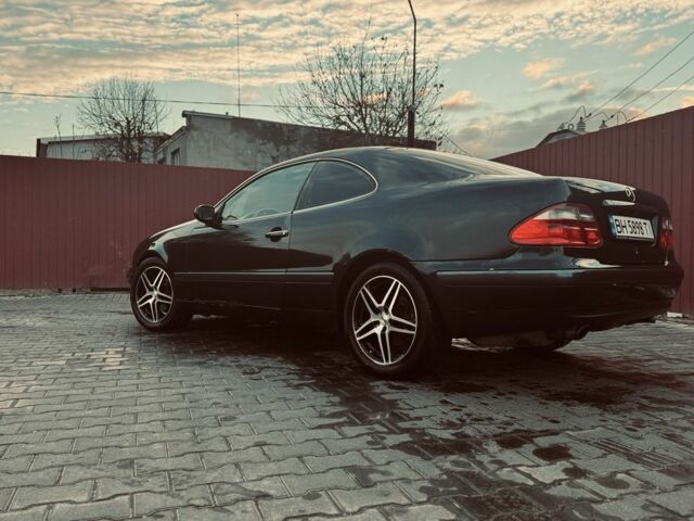 Синий Мерседес CLK-Class, объемом двигателя 4.3 л и пробегом 3 тыс. км за 3333 $, фото 2 на Automoto.ua