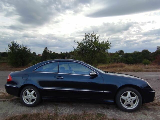 Синий Мерседес CLK-Class, объемом двигателя 1.8 л и пробегом 303 тыс. км за 8000 $, фото 7 на Automoto.ua