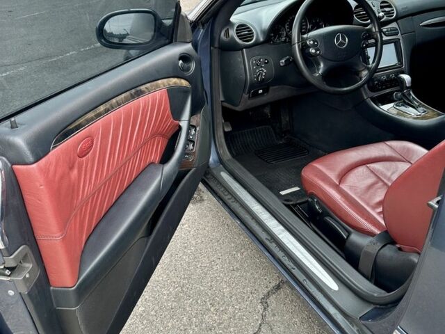 Синий Мерседес CLK-Class, объемом двигателя 2.7 л и пробегом 280 тыс. км за 6700 $, фото 20 на Automoto.ua