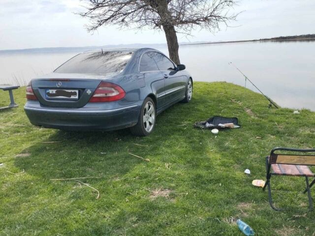 Синій Мерседес CLK-Class, об'ємом двигуна 2.7 л та пробігом 349 тис. км за 6800 $, фото 4 на Automoto.ua