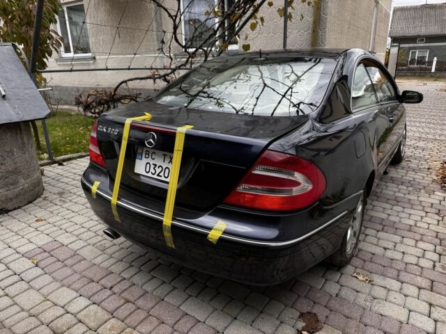 Синий Мерседес CLK-Class, объемом двигателя 3.2 л и пробегом 224 тыс. км за 2800 $, фото 1 на Automoto.ua