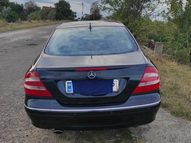 Синий Мерседес CLK-Class, объемом двигателя 1.8 л и пробегом 303 тыс. км за 8000 $, фото 8 на Automoto.ua