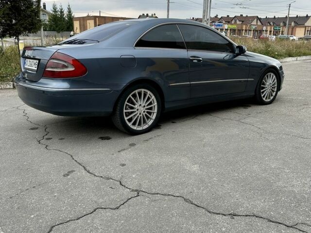 Синий Мерседес CLK-Class, объемом двигателя 2.7 л и пробегом 280 тыс. км за 6700 $, фото 18 на Automoto.ua
