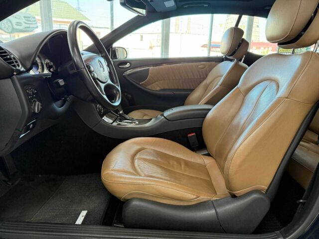 Синий Мерседес CLK-Class, объемом двигателя 3 л и пробегом 145 тыс. км за 9290 $, фото 21 на Automoto.ua