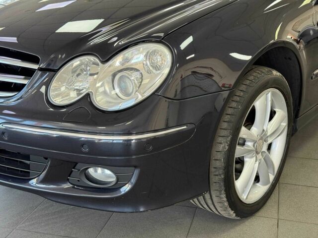 Синий Мерседес CLK-Class, объемом двигателя 3 л и пробегом 145 тыс. км за 9290 $, фото 3 на Automoto.ua