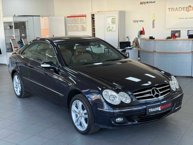 Синий Мерседес CLK-Class, объемом двигателя 3 л и пробегом 145 тыс. км за 9290 $, фото 6 на Automoto.ua