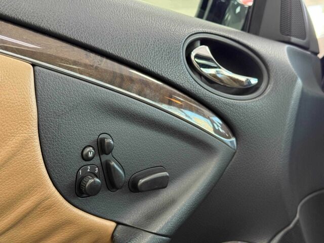 Синий Мерседес CLK-Class, объемом двигателя 3 л и пробегом 145 тыс. км за 9290 $, фото 14 на Automoto.ua