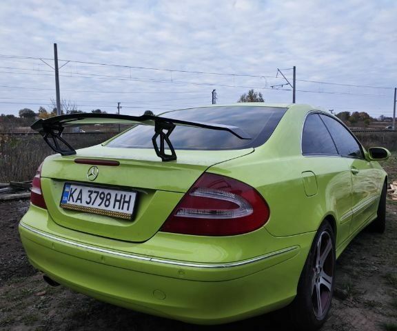 Зелений Мерседес CLK-Class, об'ємом двигуна 3.2 л та пробігом 306 тис. км за 6700 $, фото 5 на Automoto.ua