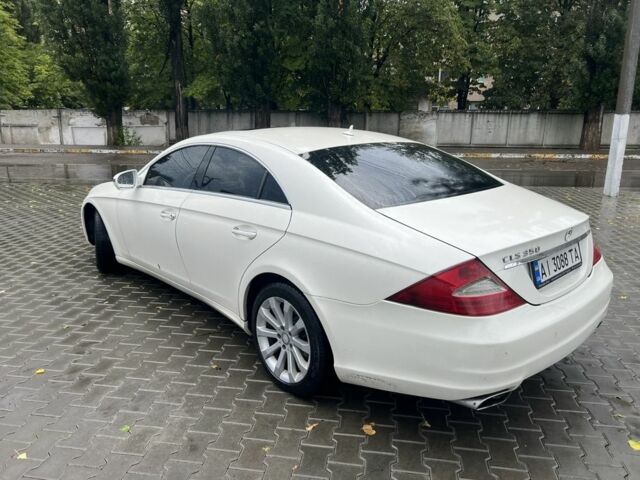 Білий Мерседес CLS серия, об'ємом двигуна 3.5 л та пробігом 248 тис. км за 8500 $, фото 5 на Automoto.ua