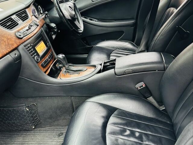 Білий Мерседес CLS серия, об'ємом двигуна 1.3 л та пробігом 146 тис. км за 6000 $, фото 4 на Automoto.ua