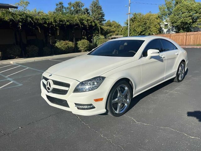 Белый Мерседес CLS серия, объемом двигателя 4.7 л и пробегом 87 тыс. км за 6700 $, фото 1 на Automoto.ua