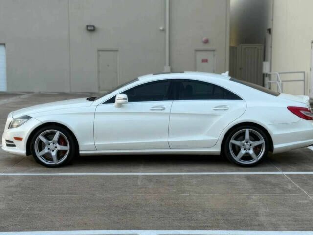 Белый Мерседес CLS серия, объемом двигателя 4.7 л и пробегом 90 тыс. км за 4100 $, фото 4 на Automoto.ua