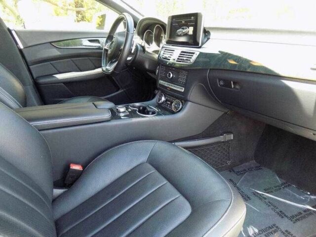 Белый Мерседес CLS серия, объемом двигателя 3 л и пробегом 44 тыс. км за 8300 $, фото 20 на Automoto.ua