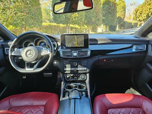 Білий Мерседес CLS серия, об'ємом двигуна 4.7 л та пробігом 80 тис. км за 12500 $, фото 6 на Automoto.ua