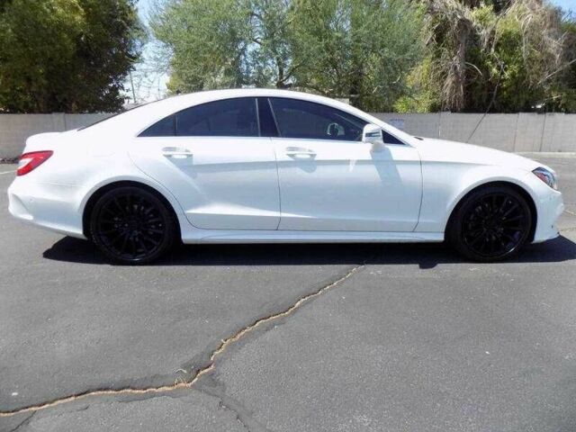 Белый Мерседес CLS серия, объемом двигателя 3 л и пробегом 44 тыс. км за 8300 $, фото 5 на Automoto.ua