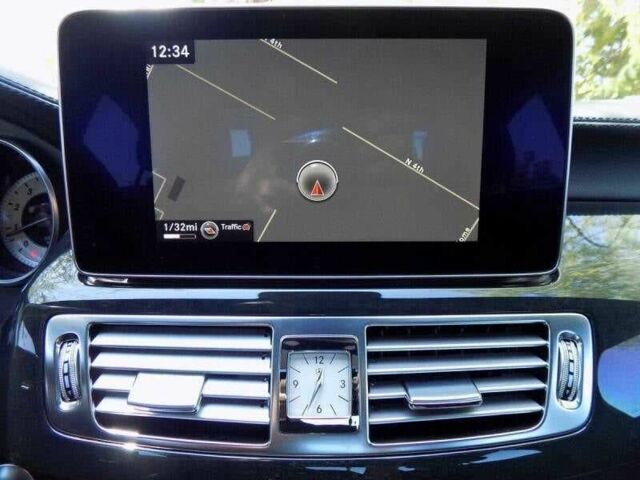 Белый Мерседес CLS серия, объемом двигателя 3 л и пробегом 44 тыс. км за 8300 $, фото 14 на Automoto.ua