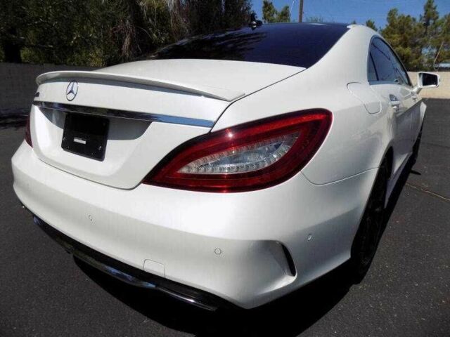 Белый Мерседес CLS серия, объемом двигателя 3 л и пробегом 44 тыс. км за 8300 $, фото 4 на Automoto.ua
