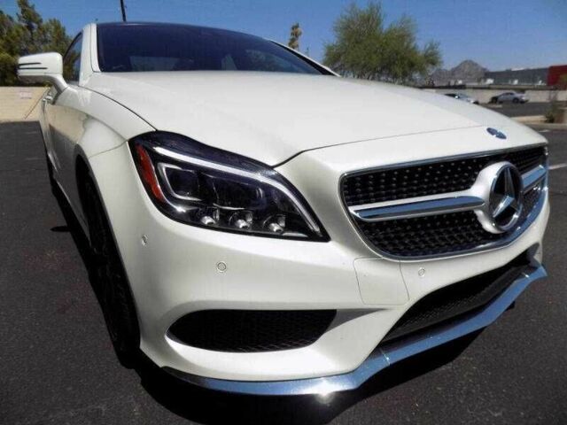 Белый Мерседес CLS серия, объемом двигателя 3 л и пробегом 44 тыс. км за 8300 $, фото 6 на Automoto.ua