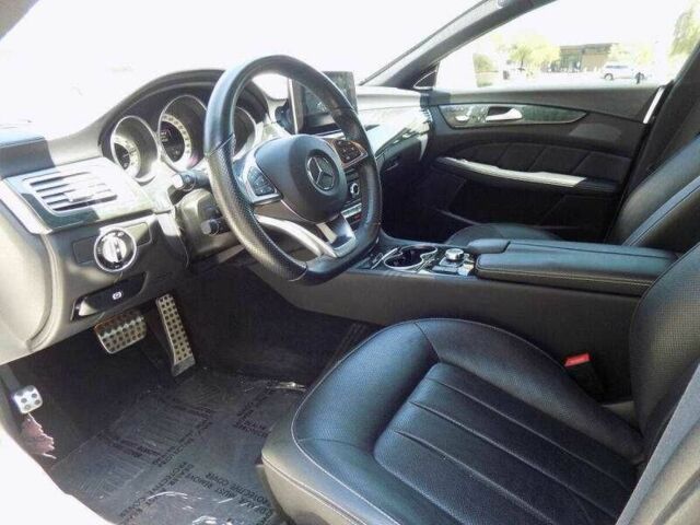 Белый Мерседес CLS серия, объемом двигателя 3 л и пробегом 44 тыс. км за 8300 $, фото 9 на Automoto.ua
