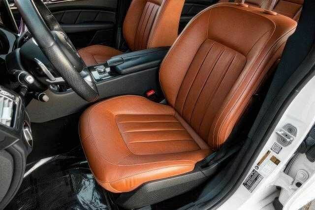 Белый Мерседес CLS серия, объемом двигателя 4.7 л и пробегом 99 тыс. км за 11000 $, фото 8 на Automoto.ua