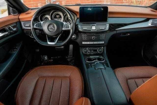 Белый Мерседес CLS серия, объемом двигателя 4.7 л и пробегом 99 тыс. км за 11000 $, фото 10 на Automoto.ua