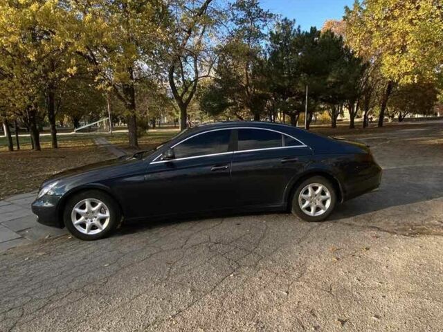 Черный Мерседес CLS серия, объемом двигателя 3.5 л и пробегом 375 тыс. км за 5700 $, фото 10 на Automoto.ua