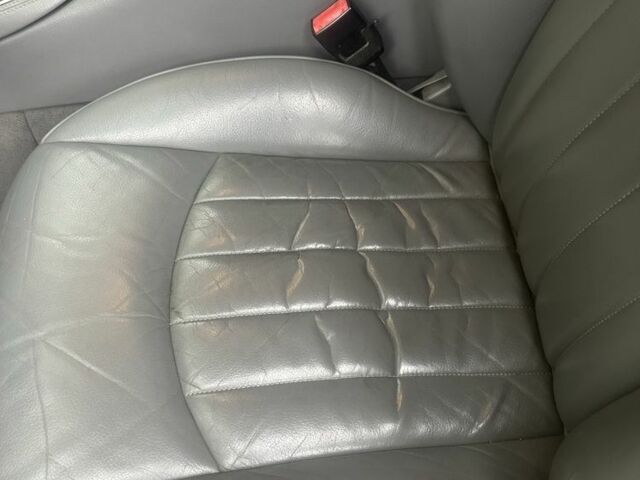 Чорний Мерседес CLS серия, об'ємом двигуна 3.5 л та пробігом 365 тис. км за 8850 $, фото 4 на Automoto.ua