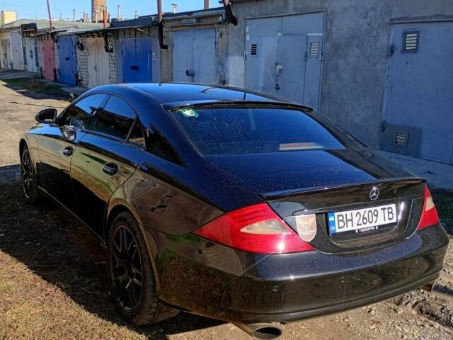 Черный Мерседес CLS серия, объемом двигателя 3.5 л и пробегом 270 тыс. км за 10000 $, фото 5 на Automoto.ua