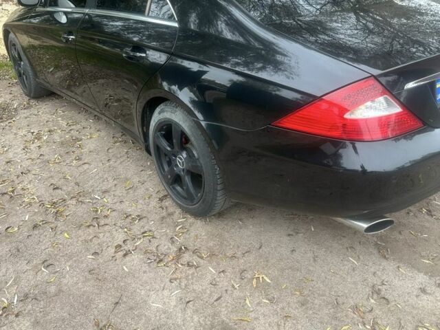 Чорний Мерседес CLS серия, об'ємом двигуна 3.5 л та пробігом 365 тис. км за 8850 $, фото 3 на Automoto.ua