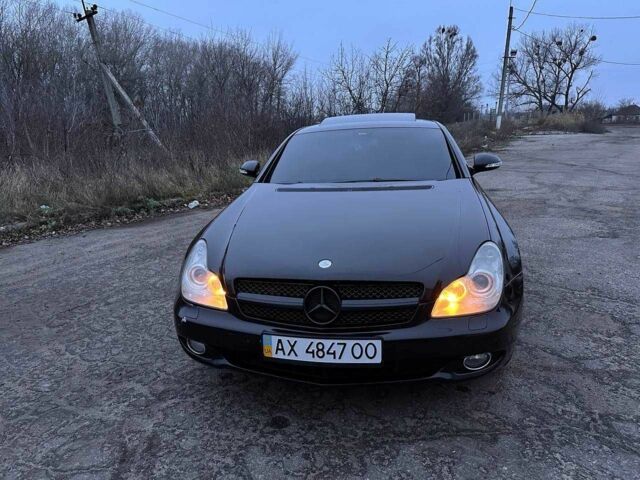 Черный Мерседес CLS серия, объемом двигателя 3.5 л и пробегом 432 тыс. км за 8900 $, фото 3 на Automoto.ua