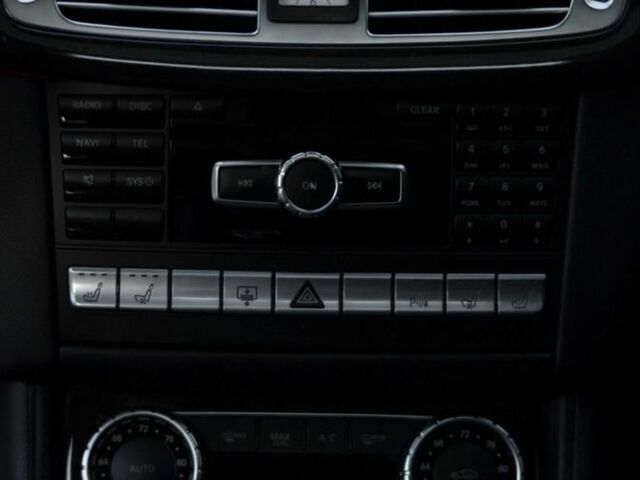 Черный Мерседес CLS серия, объемом двигателя 4.7 л и пробегом 253 тыс. км за 20000 $, фото 15 на Automoto.ua