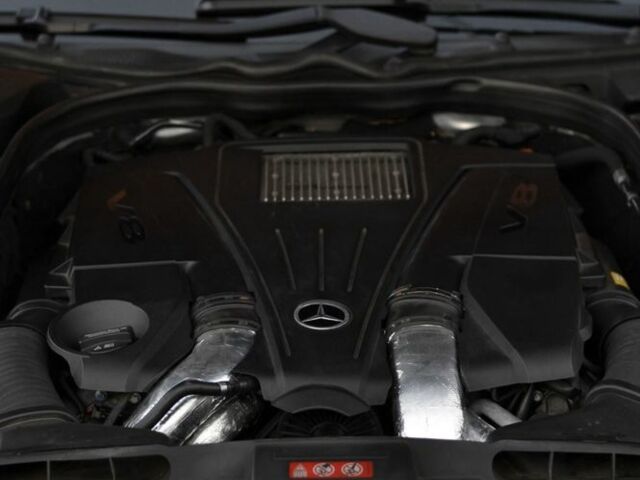 Черный Мерседес CLS серия, объемом двигателя 4.7 л и пробегом 253 тыс. км за 20000 $, фото 22 на Automoto.ua