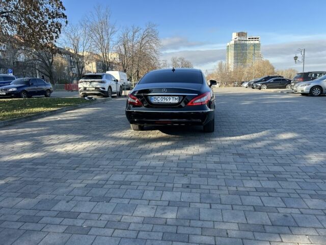 Черный Мерседес CLS серия, объемом двигателя 2.1 л и пробегом 280 тыс. км за 20800 $, фото 13 на Automoto.ua