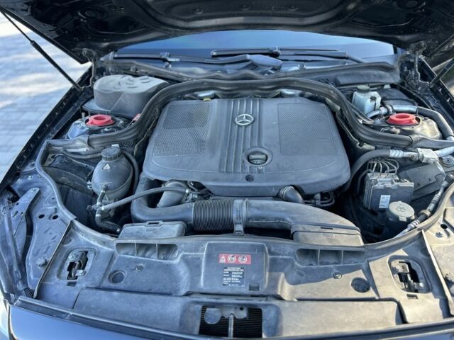 Черный Мерседес CLS серия, объемом двигателя 2.1 л и пробегом 280 тыс. км за 20800 $, фото 23 на Automoto.ua