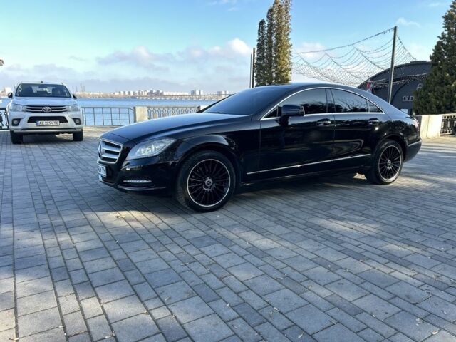 Черный Мерседес CLS серия, объемом двигателя 2.1 л и пробегом 280 тыс. км за 20800 $, фото 12 на Automoto.ua