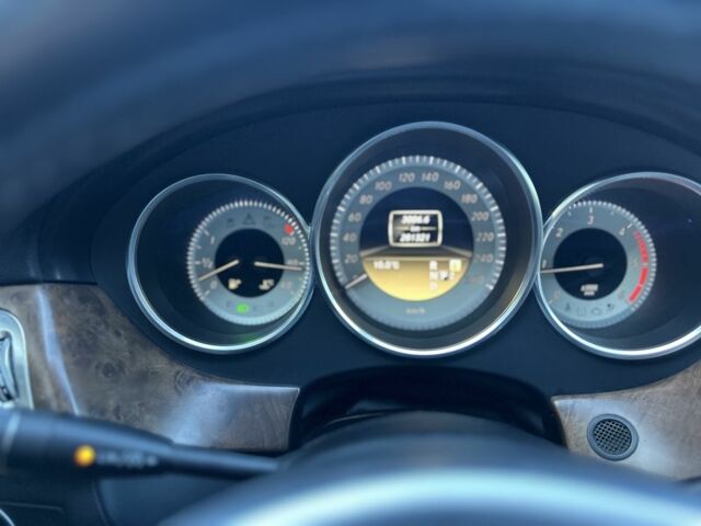 Черный Мерседес CLS серия, объемом двигателя 2.1 л и пробегом 280 тыс. км за 20800 $, фото 22 на Automoto.ua