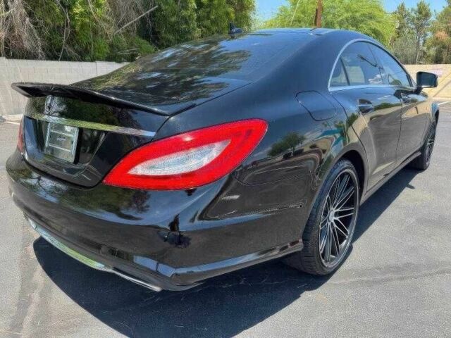 Чорний Мерседес CLS серия, об'ємом двигуна 4.7 л та пробігом 132 тис. км за 8900 $, фото 5 на Automoto.ua