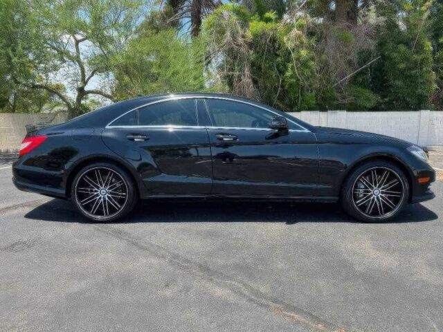 Чорний Мерседес CLS серия, об'ємом двигуна 4.7 л та пробігом 132 тис. км за 8900 $, фото 3 на Automoto.ua