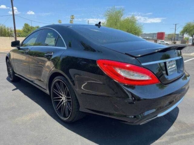 Чорний Мерседес CLS серия, об'ємом двигуна 4.7 л та пробігом 132 тис. км за 8900 $, фото 4 на Automoto.ua